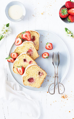 aufgeschnittener Kuchen, verzehrfertig