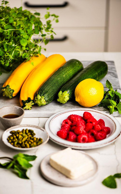 Zutaten für das Zuccini-Carpaccio
